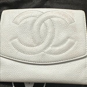 CHANEL White Leather Wallet